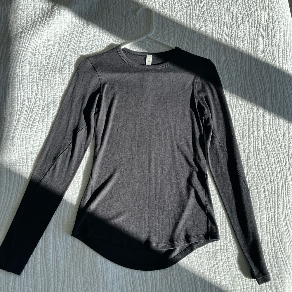 lululemon hold tight long sleeve black